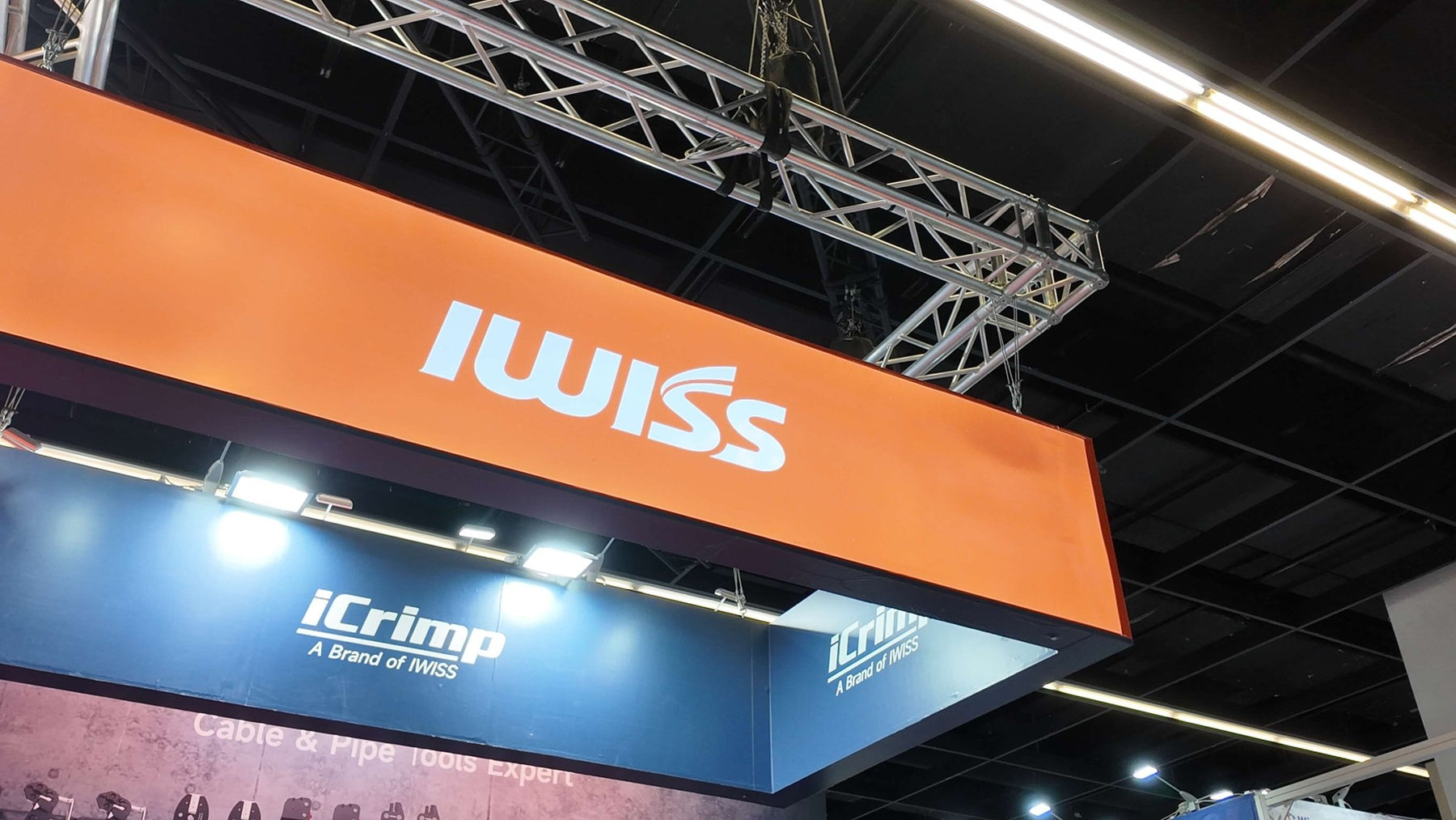 IWISS and iCrimp at international hardware fair