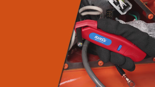 IWE-428 Cable Knife with Stripping function integrated in the housing Working range 20-10 AWG (0.5-6 mm²) Cable Stripper & Wire Cutters IWISS TOOLS